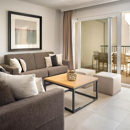Apartment Beautiful With Stunning Sea Views, Perfect For Relaxation Fuengirola