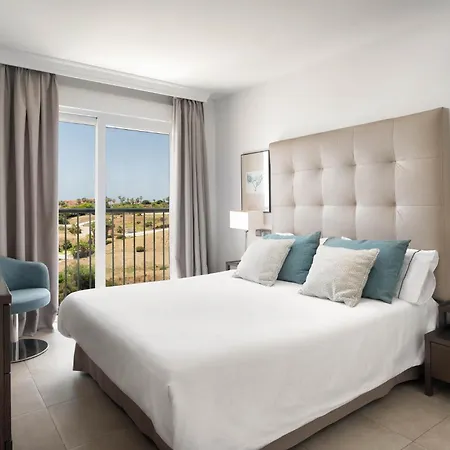 Beautiful With Stunning Sea Views, Perfect For Relaxation *